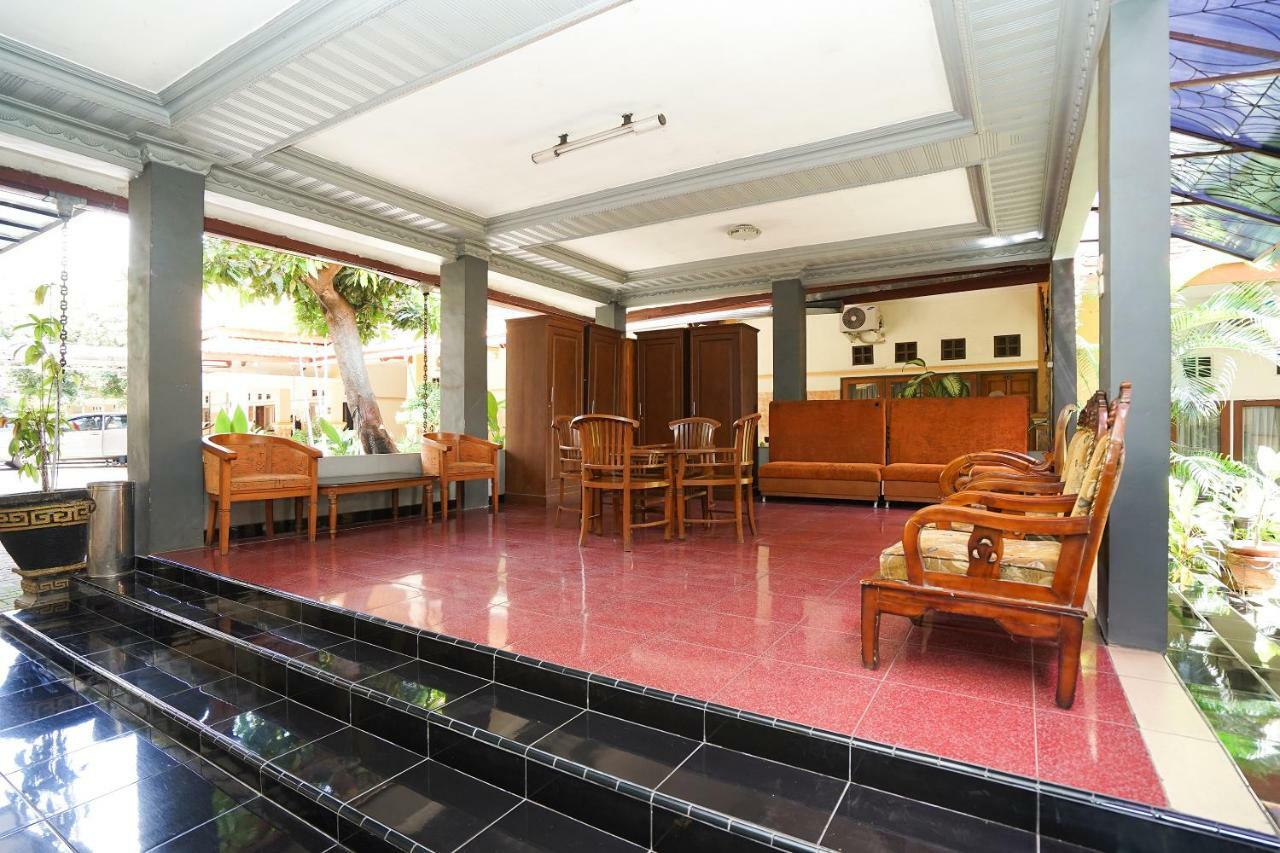Bromo View Hotel Проболинго Екстериор снимка