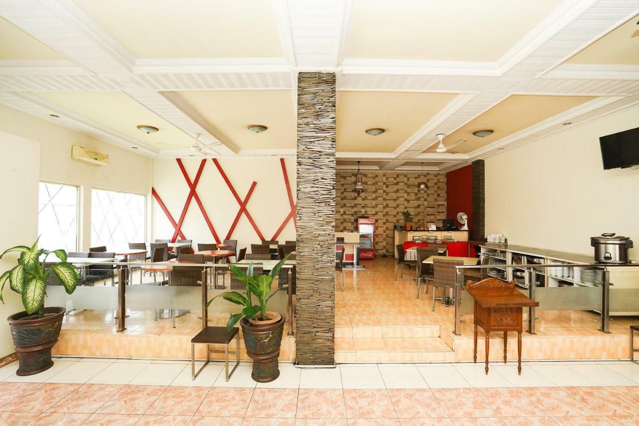 Bromo View Hotel Проболинго Екстериор снимка