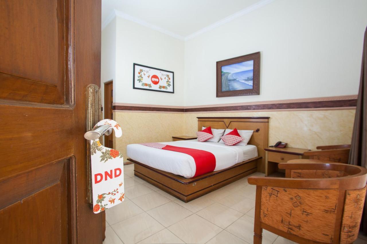 Bromo View Hotel Проболинго Екстериор снимка