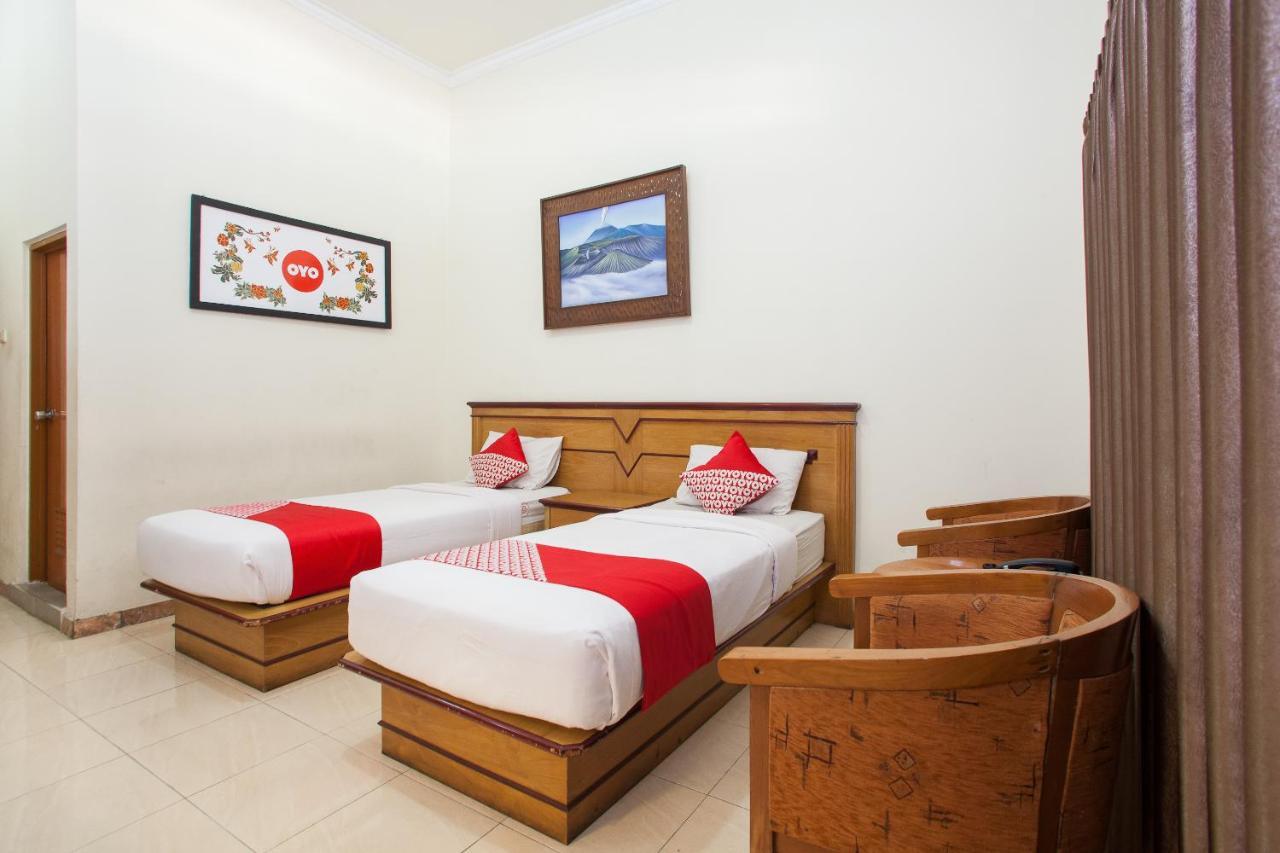 Bromo View Hotel Проболинго Екстериор снимка