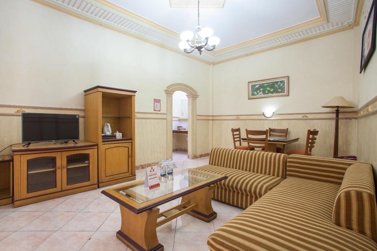 Bromo View Hotel Проболинго Екстериор снимка