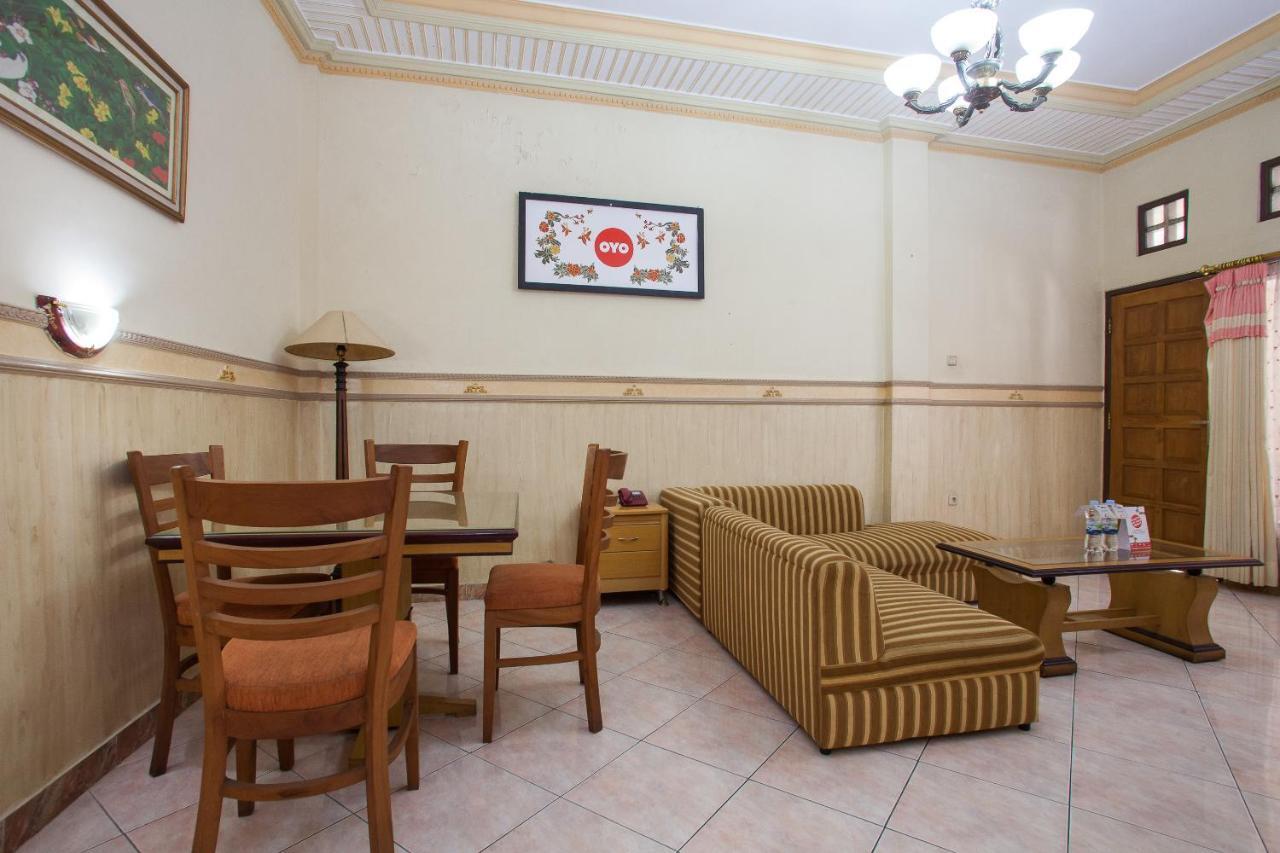 Bromo View Hotel Проболинго Екстериор снимка