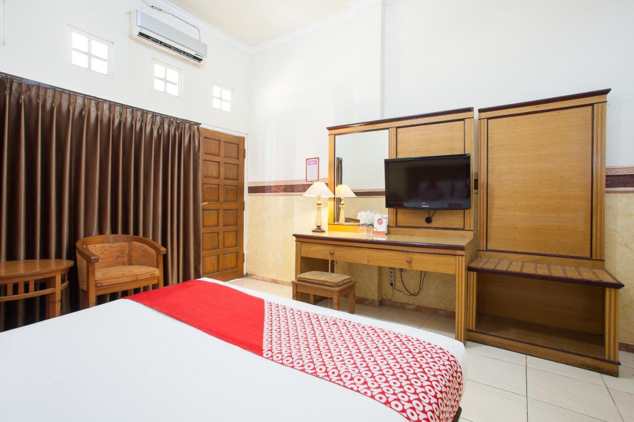 Bromo View Hotel Проболинго Екстериор снимка