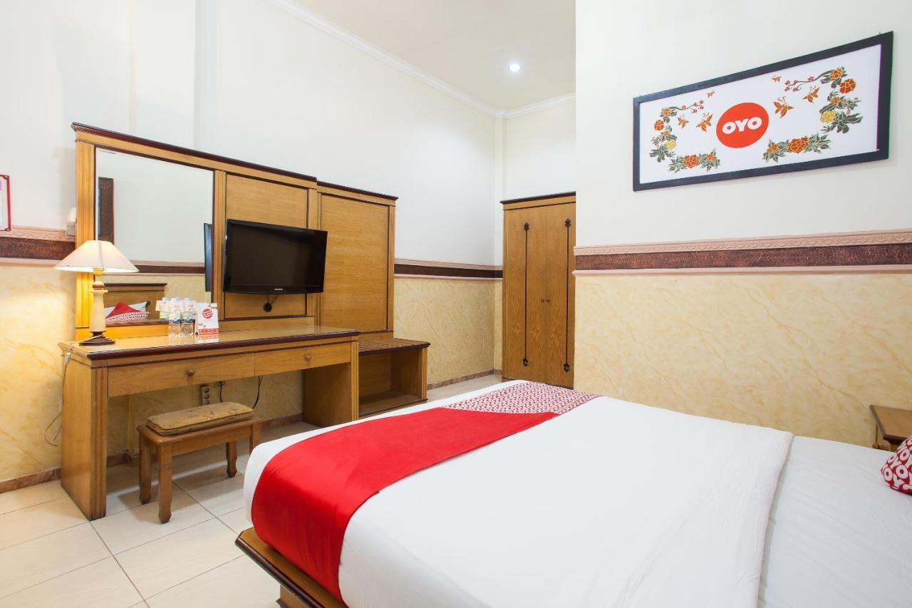 Bromo View Hotel Проболинго Екстериор снимка