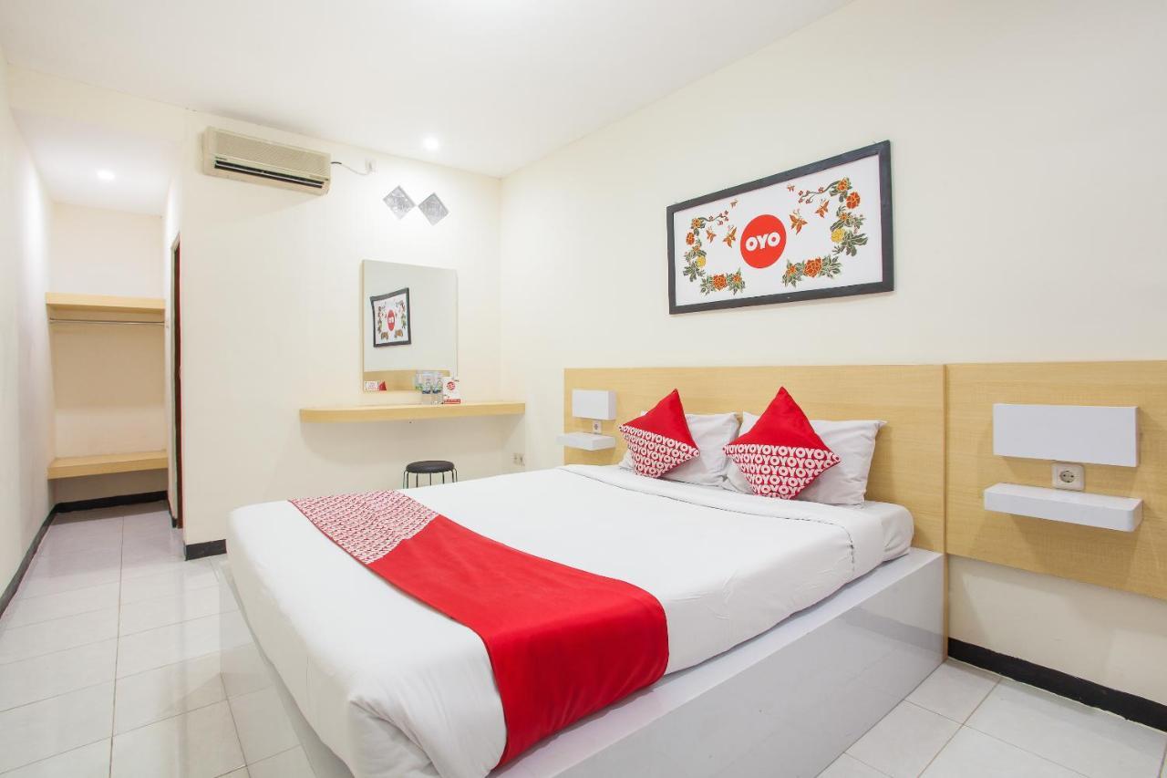 Bromo View Hotel Проболинго Екстериор снимка