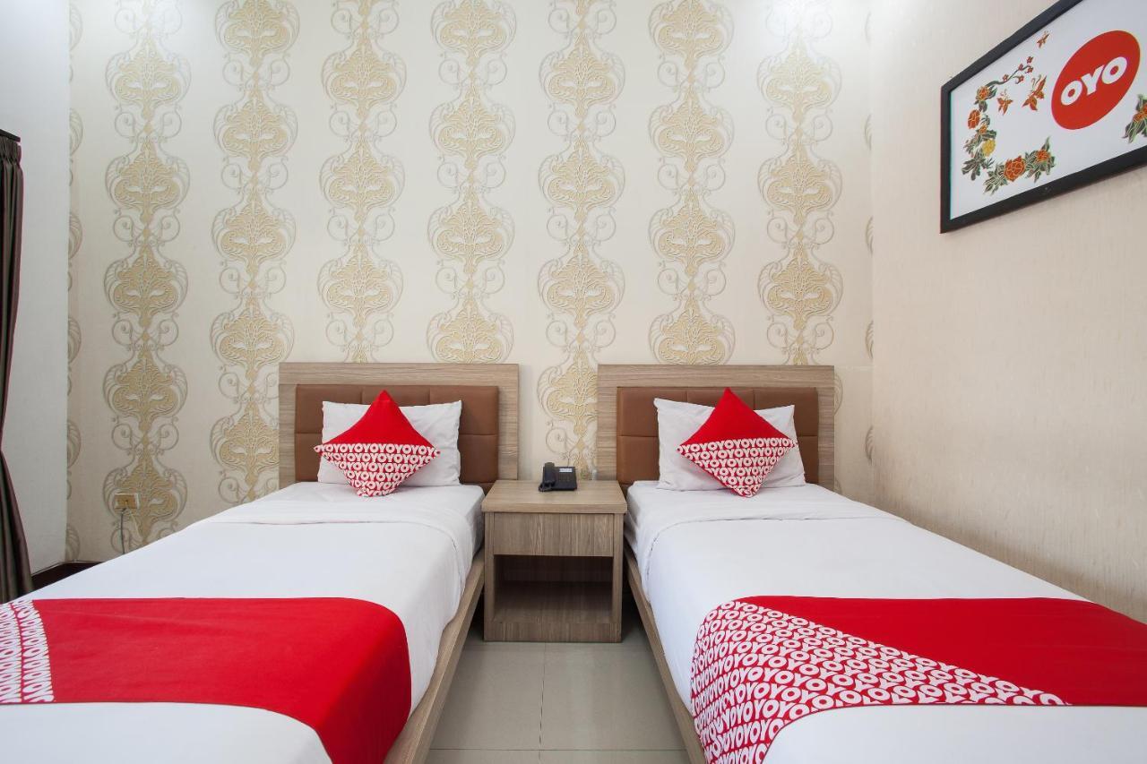 Bromo View Hotel Проболинго Екстериор снимка