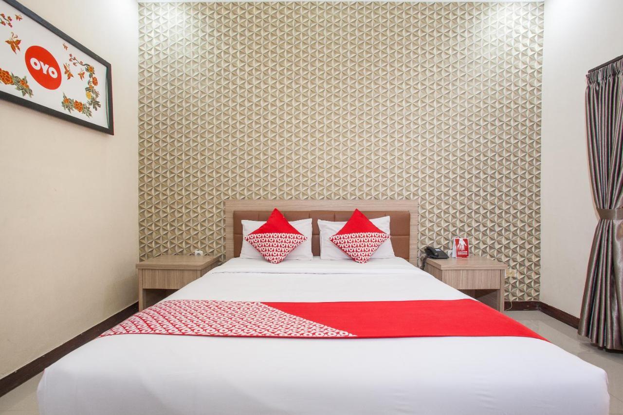 Bromo View Hotel Проболинго Екстериор снимка
