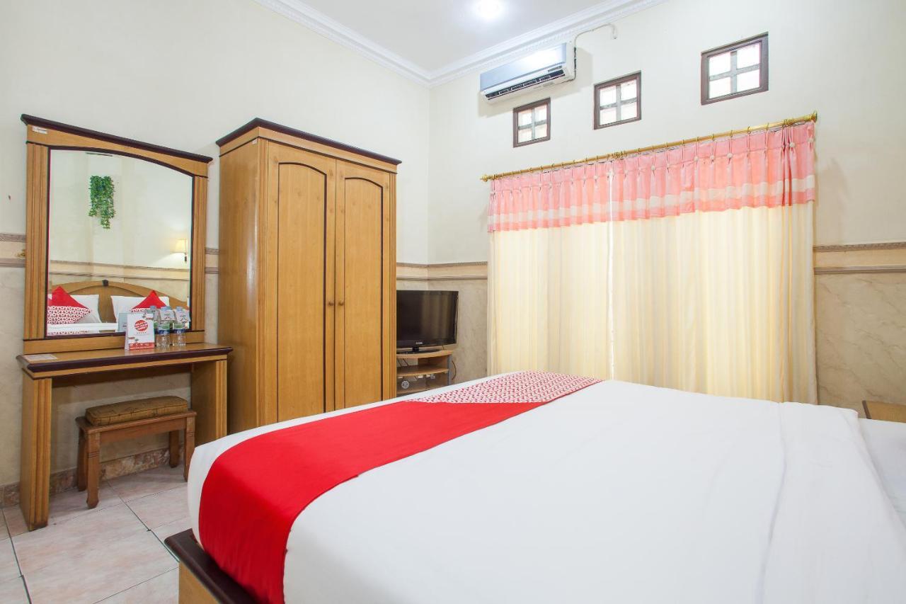 Bromo View Hotel Проболинго Екстериор снимка